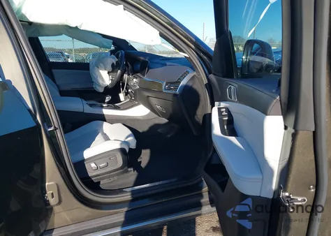 2023 BMW X5 Sdrive40I z USA, uszkodzony, nr VIN 5UXCR4C02P9R63931